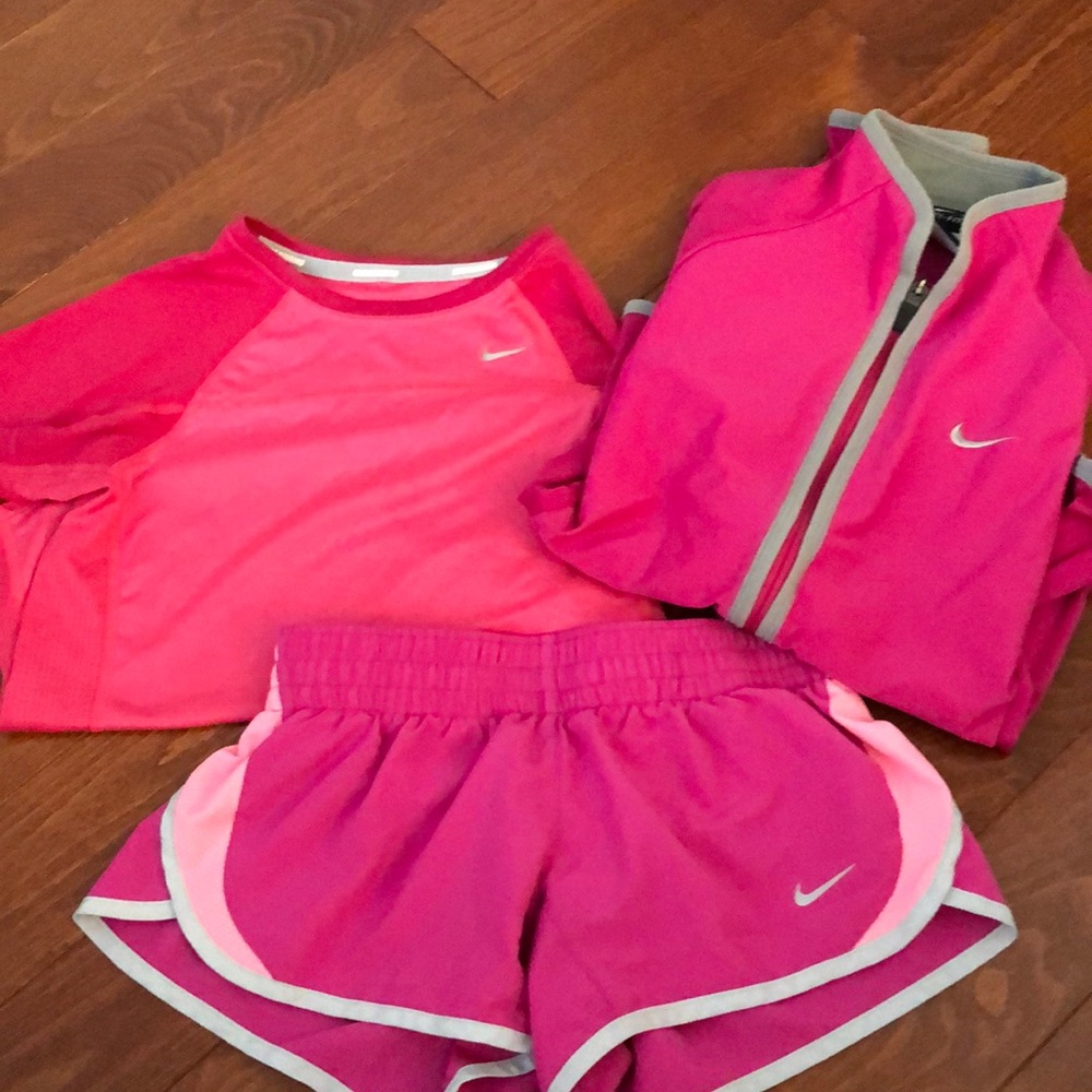Girls nike set!